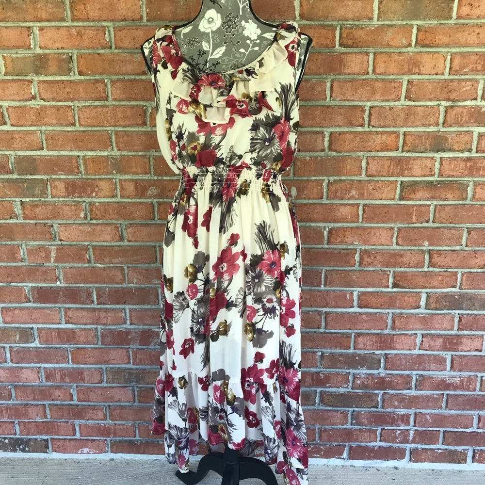Forever 21 Flower Dress Size M